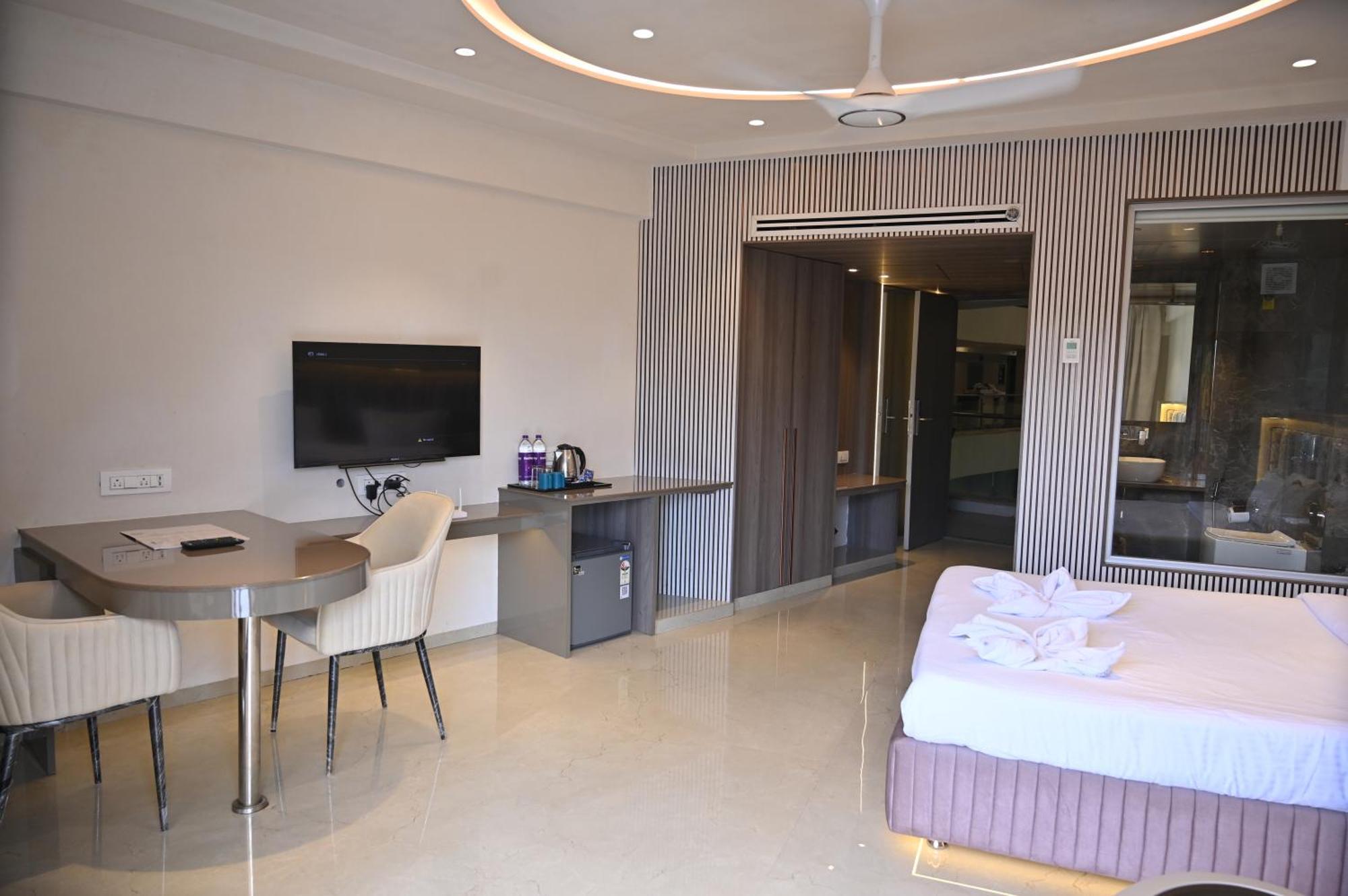 Kumar Resort By Turtle, Lonavala Ngoại thất bức ảnh